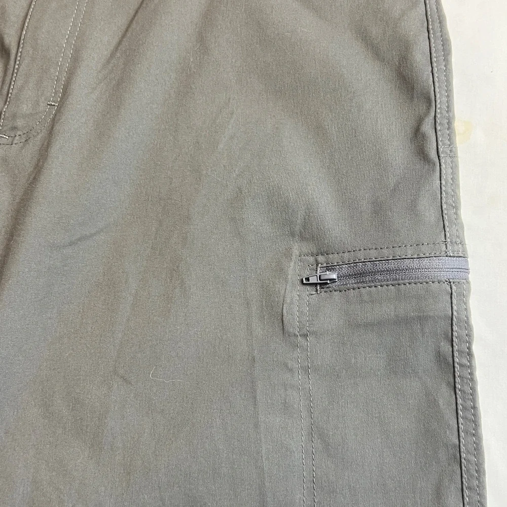 NWT’S Wrangler Outdoor Performance Zip Cargo Hiking olive Shorts UPF 50+ SZ 38